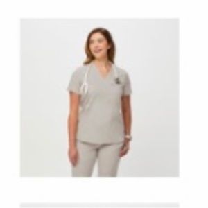 Figs Women’s Bone Catarina One Pocket Scrub Top- New, NEVER WORN